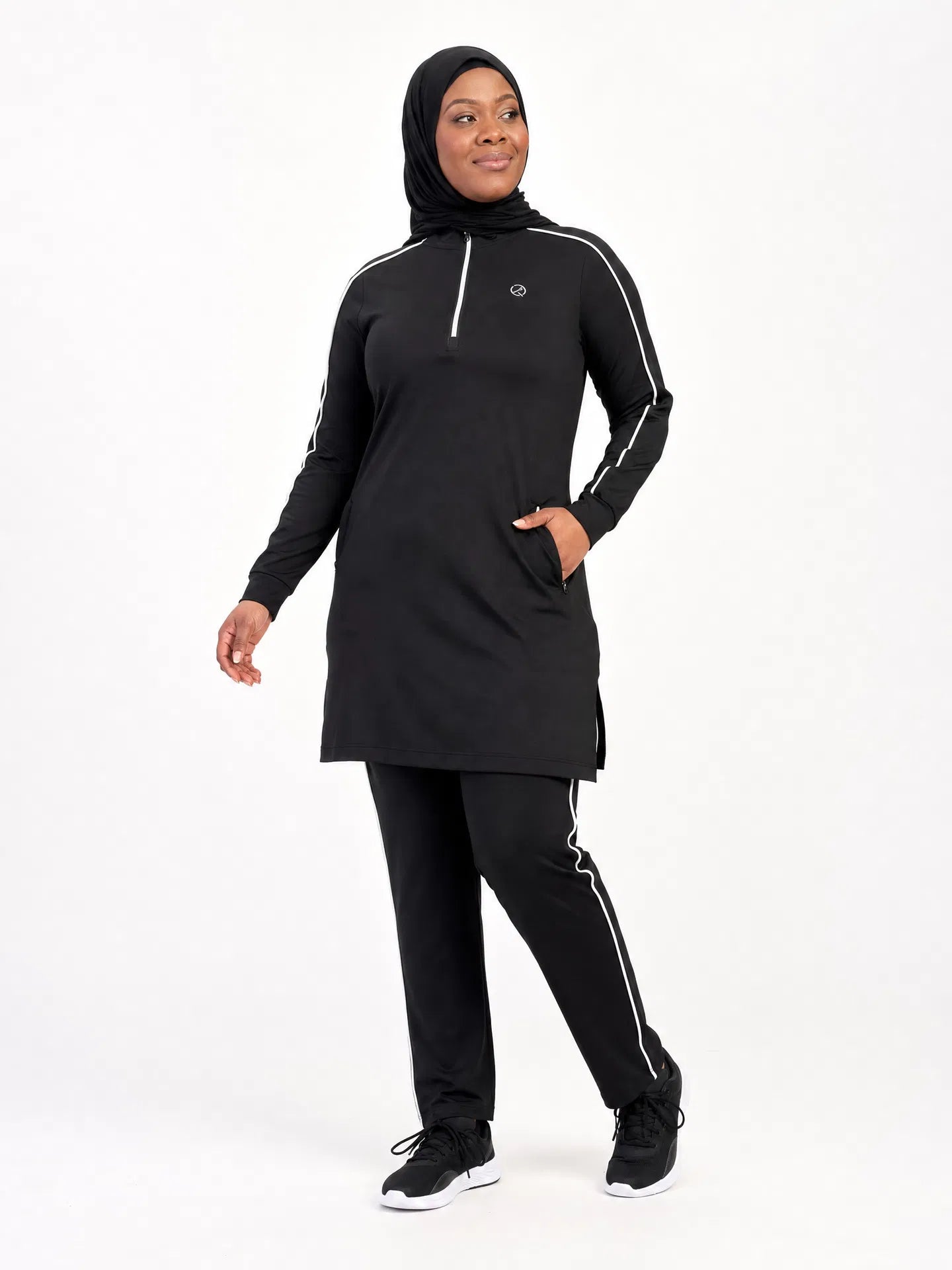 Sporty Abaya Tunic & Pants Set - Black